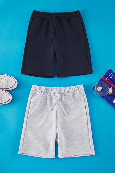 TRENDYOLKIDS Marineblaue und graue Strickshorts für Jungen – elastische Taille, 2er-Pack TKDSS25SR00003