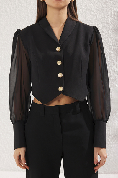 Trendyol Collection Černý kovový knoflík s detailním průhledným rukávem Crop Blazer Jacket TWOSS25BC00026