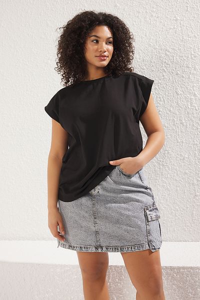 Trendyol Curve Plus Size Black Knitted T-Shirt - 100% Cotton, Regular Fit Tbbss25Bf00004