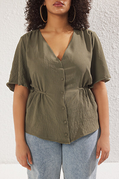 Trendyol Curve Χακί υφαντή μπλούζα με λαιμόκοψη TBBSS22BZ0753