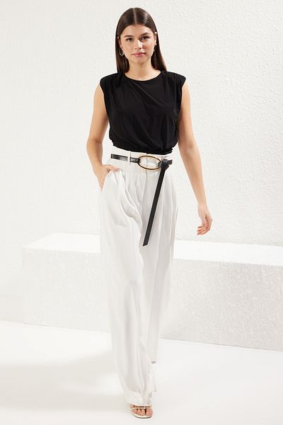Trendyol Collection Μαύρη πλεκτή μπλούζα Zero Sleeve - Καθισμένη στη μέση με επένδυση και λεπτομέρεια ντραπέ TWOSS25BZ00031