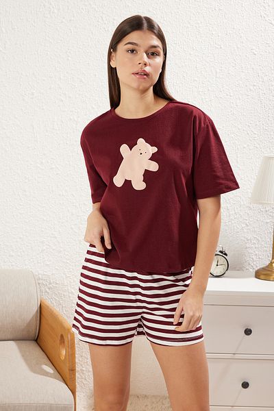 Trendyol Collection Set pijama tricotată ursuleț de pluș 100% bumbac burgundă THMSS24PT00039
