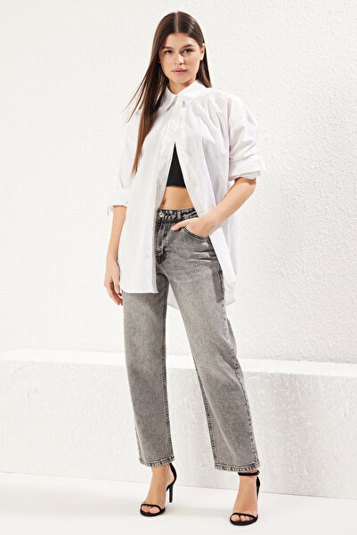 Trendyol Collection Šedé normální pohodlné rovné džíny s rovným střihem TWOSS25JE00100