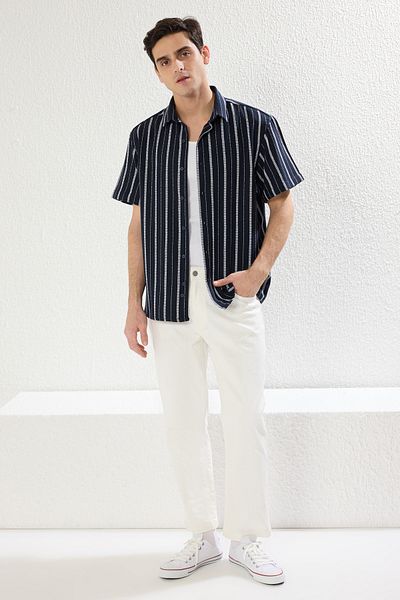 Trendyol Collection Μπλε Navy Oversize Fit κοντομάνικο ριγέ καλοκαιρινό πουκάμισο TMNSS25GO00012