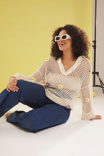 Trendyol Curve Ecru Floral Embroidery Polo Neck Knitwear Sweater Tbbss25An00002