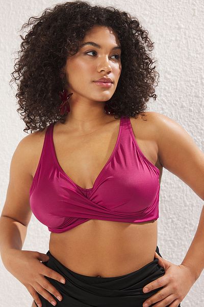 Trendyol Curve Lila, tiefes V-Bikinioberteil mit Kordelzug in Übergröße TBBSS23CT00011