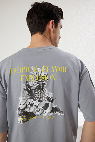 Trendyol Collection Μπλουζάκι από βαμβακερό γκρι μοτίβο φρούτων - TMNSS25TS00052