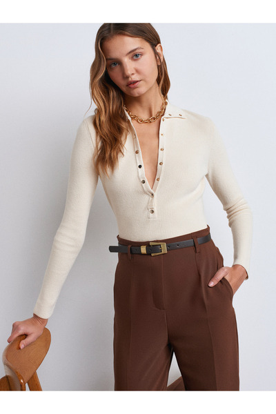 Dilvin 10686 Stand Collar Snap Fastener Sweater-Ecru
