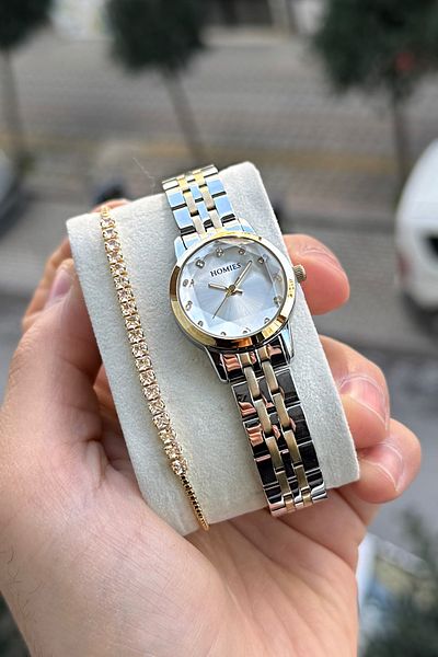 Homies Women's Wrist Watch Small Case Bracelet Hm 4384659456