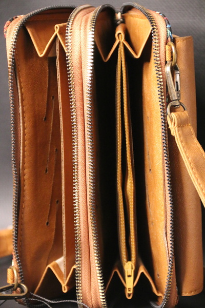 PUJİVA Etnik Tarz Kilim Desenli, Çok Cebli, Fermuarlı, Askılı, Renkli, Kartlık, Telefonluk Cüzdan