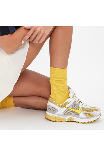 Nike Zoom Vomero 5 Women's Sneakers - Sportie