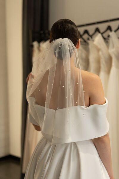 JetDukkan Wedding Veil, Short, 55 cm with Dense Pearls and Comb – Bridal Veil, Wedding Veil, Bridal Accessory