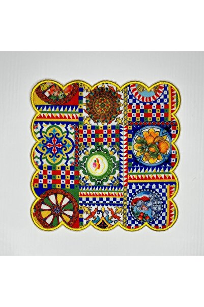 DECO Sarı nakışlı Sicilya Desenli Dijital Baskılı, Kenarı Nakışlı Dekoratif Kokteyl Peçeteleri