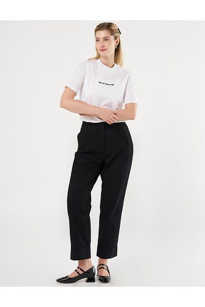Kayra Double Leg Carrot Cut Trousers Black