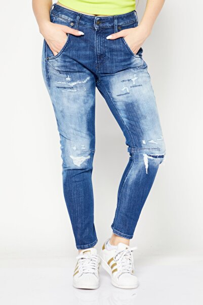 Diesel Women Regular Fit Washed Stretchable Denim Jeans, Blue