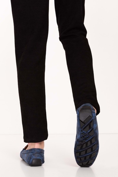 Gondol Чоловічі шкіряні лофери з еластичною підошвою та камуфляжним візерунком Tx.11873