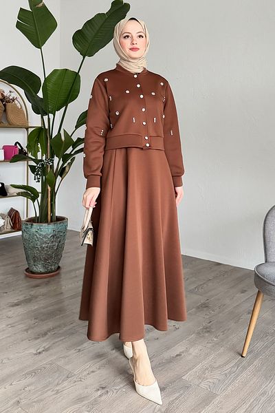 InStyle Кафяв костюм с водолазна пола с камъни