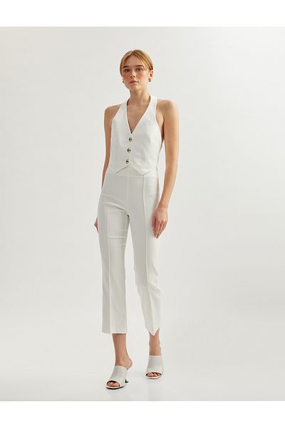 Koton Gerippte Hose mit ausgestelltem Bein und schmaler Passform in Standard-Taille