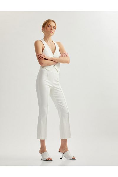 Koton Gerippte Hose mit ausgestelltem Bein und schmaler Passform in Standard-Taille
