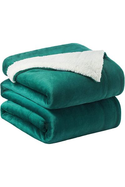 Fabienne Sherpa Blanket 220x240cm Super King Size Reversible Bed Blanket Pine Green