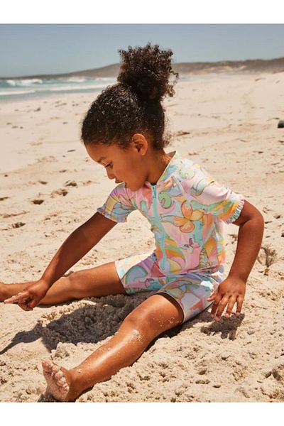 Next Baby Costum de baie cu mâneci cu imprimeu fluture pastel rezistent la soare UPF50 - ALYE77696