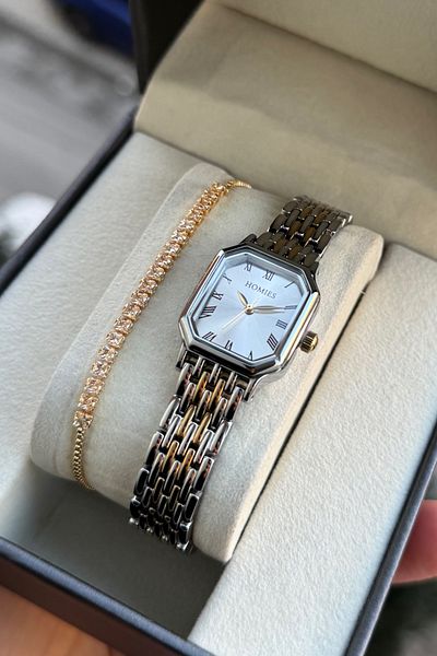 Homies Women's Wrist Watch Small Case Vintage Model Gift Box and Bracelet
