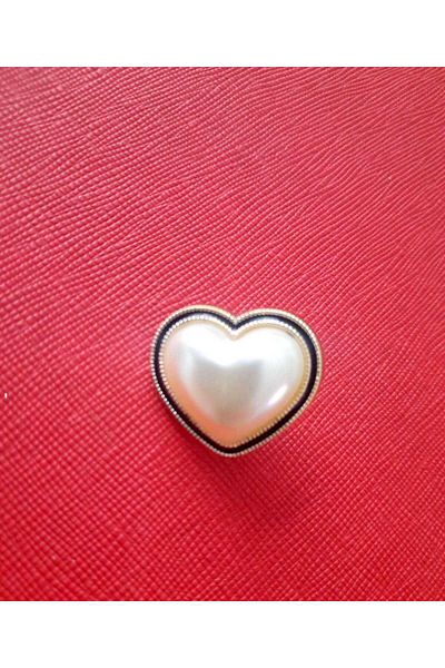 Beyna 2.5cm Black Enamel Crystal Heart Button - 1 Pack 4 Pieces