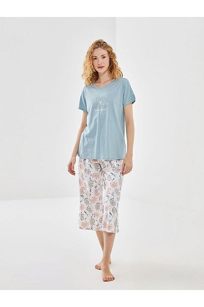 LC Waikiki Set pijama capri pentru femei LCW DREAM cu decolteu rotund