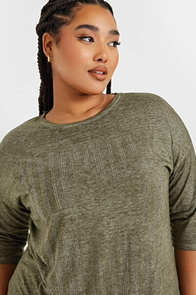 Stil Diva Plus Size Half Sleeve Crew Neck Stone Embroidered T-Shirt 173260