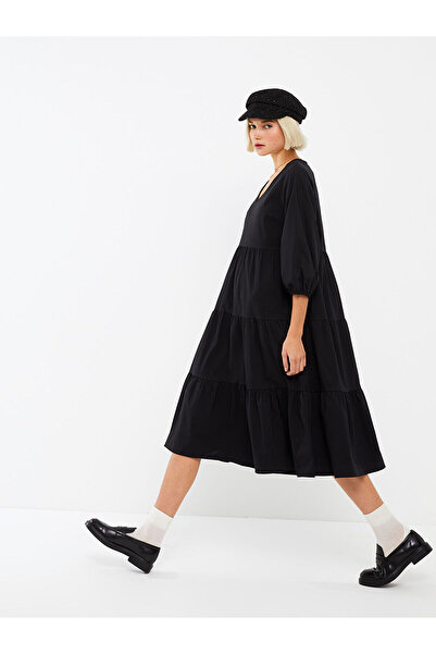 LC Waikiki Özmarka Нова колекция Рокля с V-образно деколте от поплин