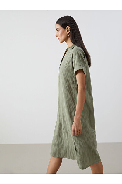 LC Waikiki LCWAIKIKI Classic Yeşil Gömlek Yaka Oversize Müslin Kadın Elbise
