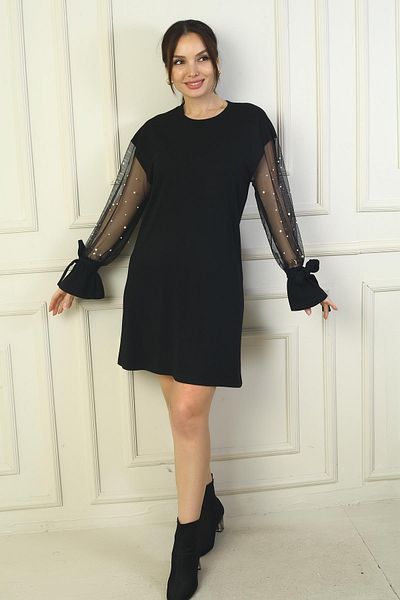 By Saygı Rochie scurtă de damă cu gât rotund, cu mâneci din tul cu perle
