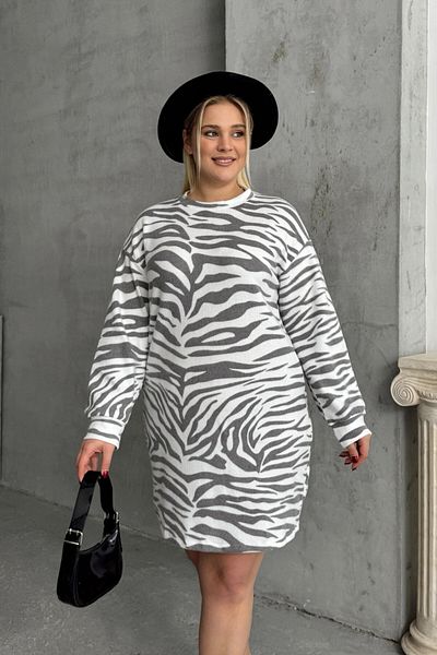Stil Diva Plus Size Long Sleeve Crew Neck Zebra Print Mini Dress 84-194