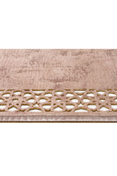 Eko Halı Klasik Ve Modern Işleme Ve Oymaya Sahip Parlak Bordürlü Suni Deri Halı