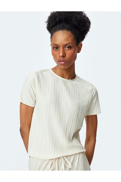 Koton Comfortable Fit Short Sleeve Crew Neck Pleated T-Shirt