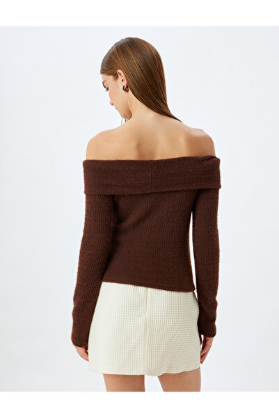 Koton X Sibil Çetinkaya - Slim Fit Uzun Kollu Omzu Açık Peluş Kazak