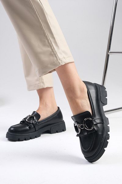 Mio Gusto Suzi Schwarze Loafer-Schuhe für Damen mit dicker Sohle