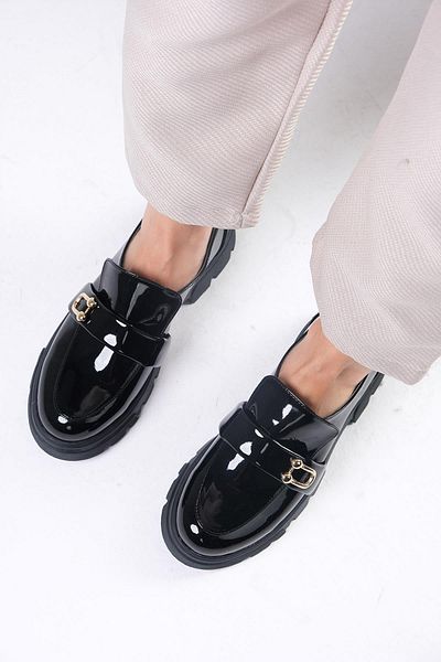 Mio Gusto Pantofi de damă cu talpă groasă de culoare neagră Katy