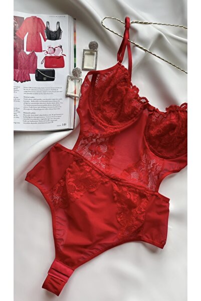 Sistina KIRMIZI ALTI ÇITLI DANTEL BODYSUİT