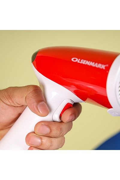 Olsenmark Handy Garment Steamer- OMGS1858/ 300 ml Water Tank Capacity