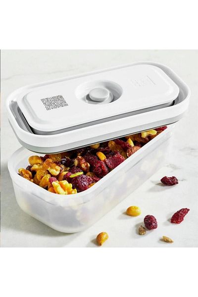 ZWILLING Fresh&Save Small Vacuum Plastic Storage Container