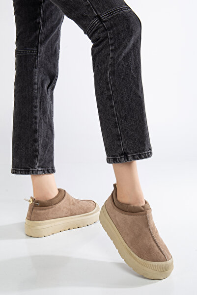 Genetti Kalın Tabanlı Yuvarlak Burunlu İçi Tüylü Süet Yarım Bot