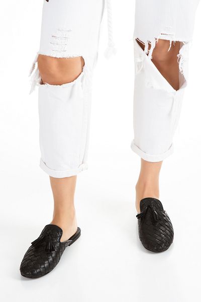 PASSAGE SHOES شبشب نسائي جلد طبيعي - تفاصيل شرابة، موديل 6301