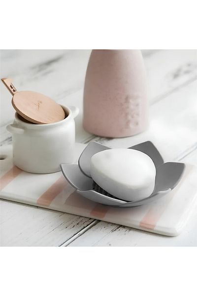omilife Silicone Gray Lotus Patterned Soap and Sponge Holder - Stylish Solid Soap Dispenser with Water Drain