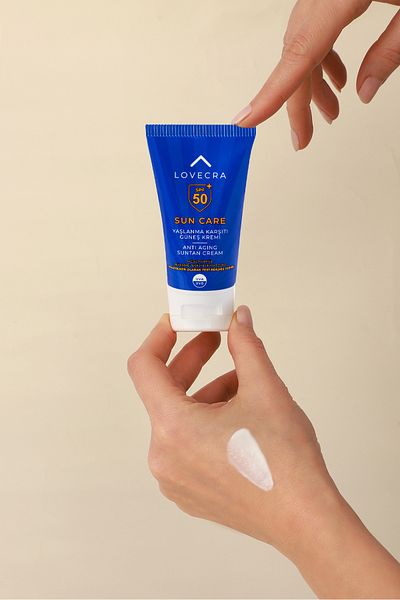 LOVECRA High Uva/Uvb Protection - Oil Free Fast Absorption Hand Cream Spf 50+ Sunscreen 50ml