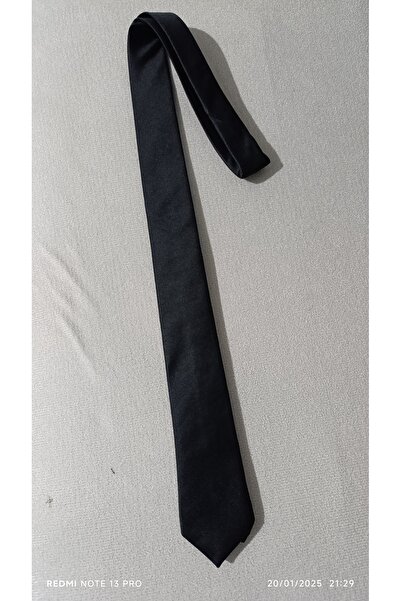 couis ربطة عنق سوداء