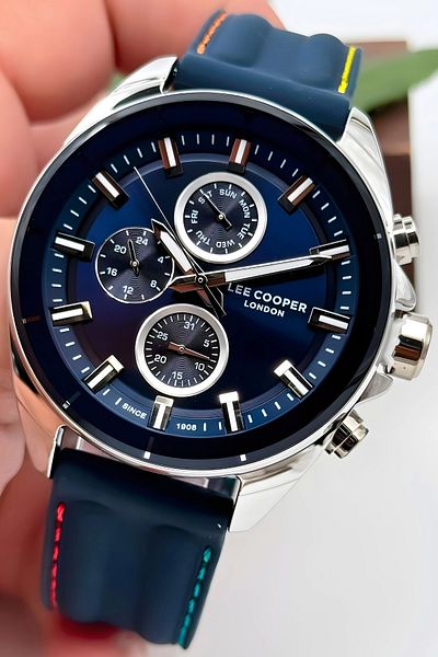 Lee Cooper Silver Men's Wristwatch with Navy Blue Silicone Cord - LC07881.399