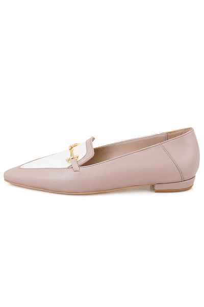 Desa Mocasnic din piele bej pentru femei cu accesorii cu cataramă