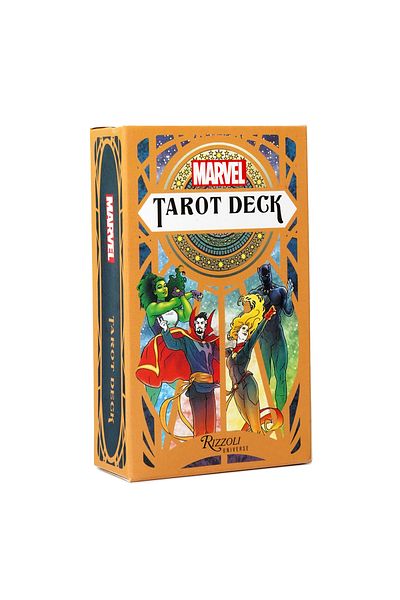 Choice نظرة مستقبلية إلى لعبة Tarot Marvel ذات اللون الرمادي الفاتح مع مجموعة Tarot المزخرفة بشكل فاخر والتي تم إصدارها حديثًا