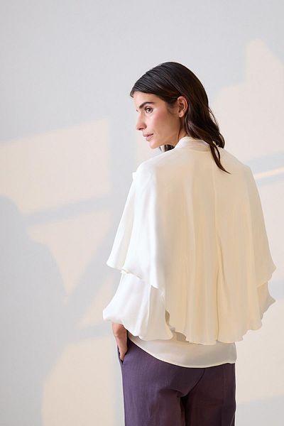 Setre Cream Neck and Sleeve Detailed Comfortable Cut Blouse